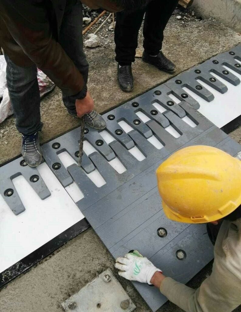 Finger bridge expansion joint 7 sambungan ekspansi jari pemasangan