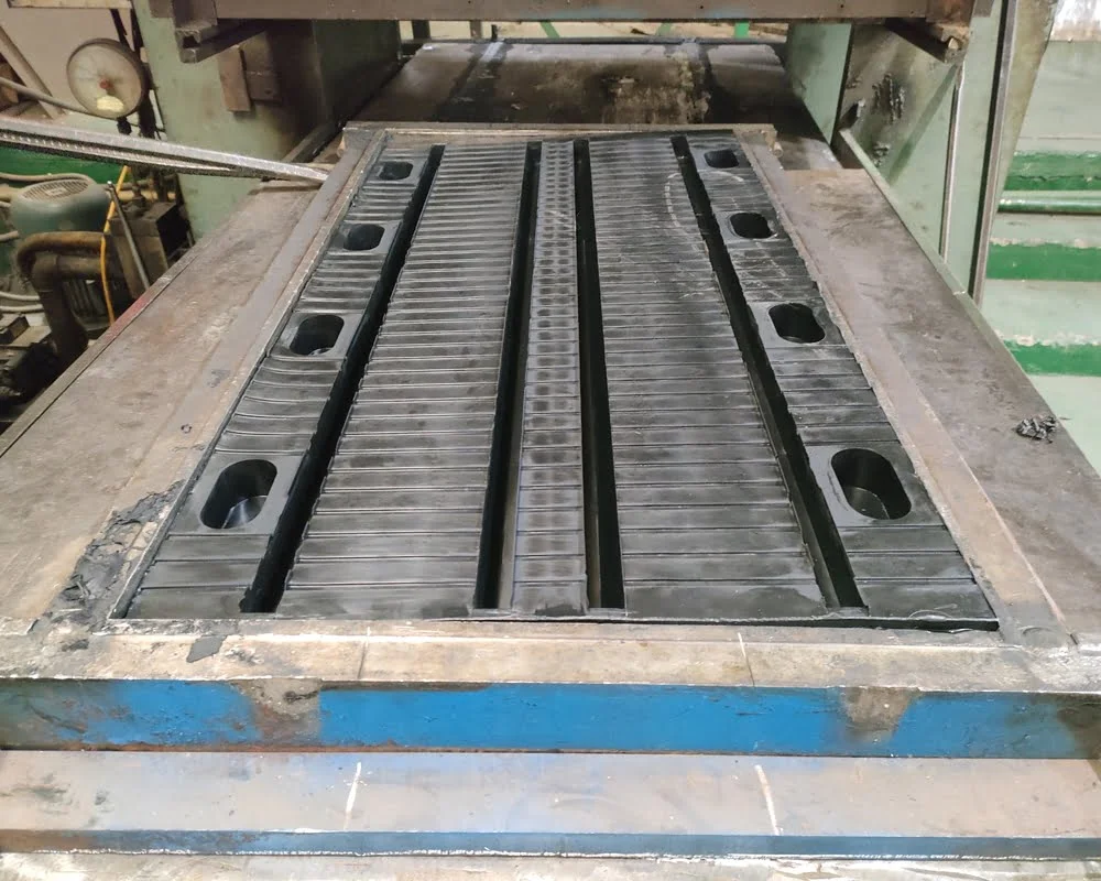 vulcanization of elastomer expansion joint_副本